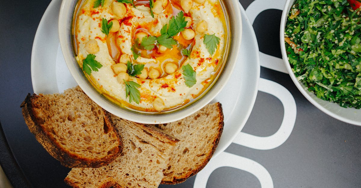 30 Essential Hebrew Food Words for Your Next Meal