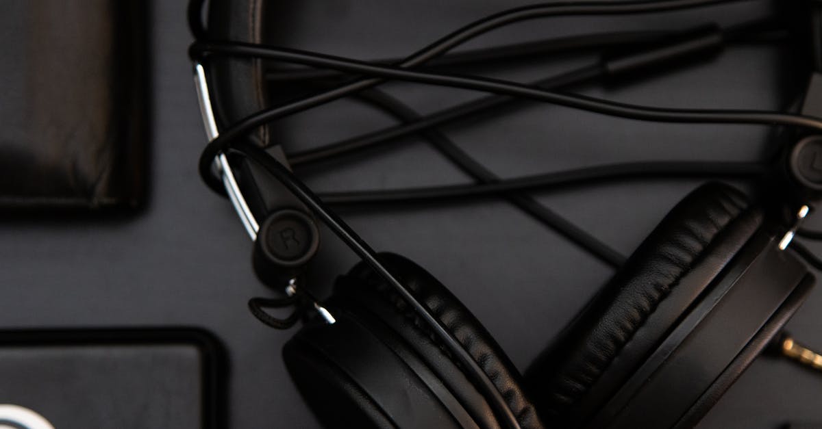 7 Hebrew Podcasts for Beginners That Won't Overwhelm You