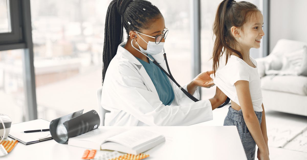 Hebrew at the Doctor's Office: Phrases That Could Save You