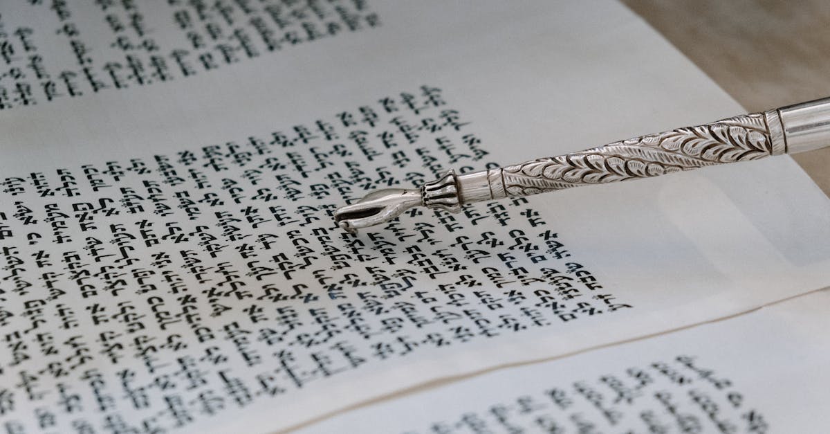 Hebrew Present Tense: Why There's No "Am/Is/Are"