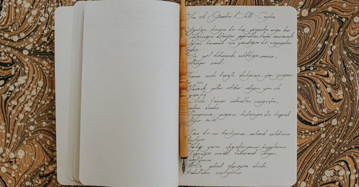 Print vs. Script Hebrew: Which Should You Learn First?