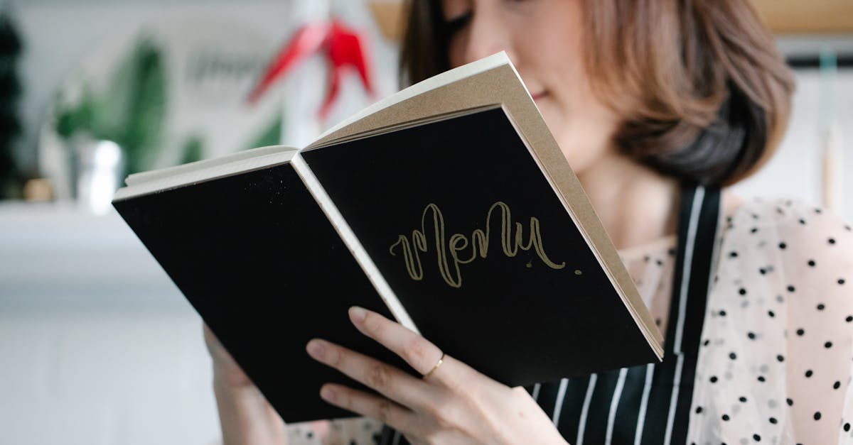 The Hebrew Words You Need to Read a Menu in Israel
